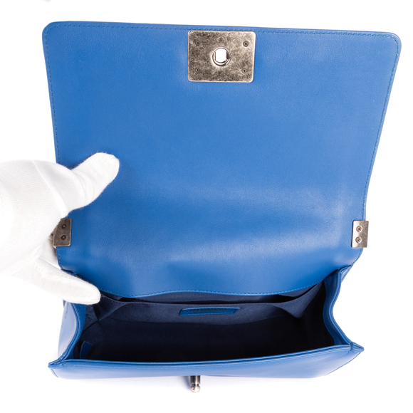 Chanel Boy - Picture 9 of 10